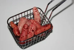 ForensicFX Studios Deep Fried Severed Fingers In Metal Fryer Basket Prop></noscript> Halloween Accessories