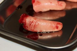 ForensicFX Studios Severed Fingers On Medical Tray Display></noscript> Halloween Accessories