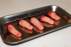 ForensicFX Studios Severed Fingers On Medical Tray Display></noscript> Halloween Accessories